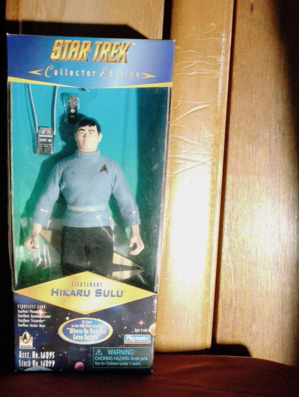 Star Trek Collector Edition action figure of Lieutenant Hikaru Sulu
